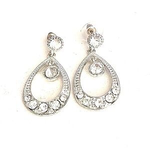 NWOT! Large Rhinestone Earrings!
